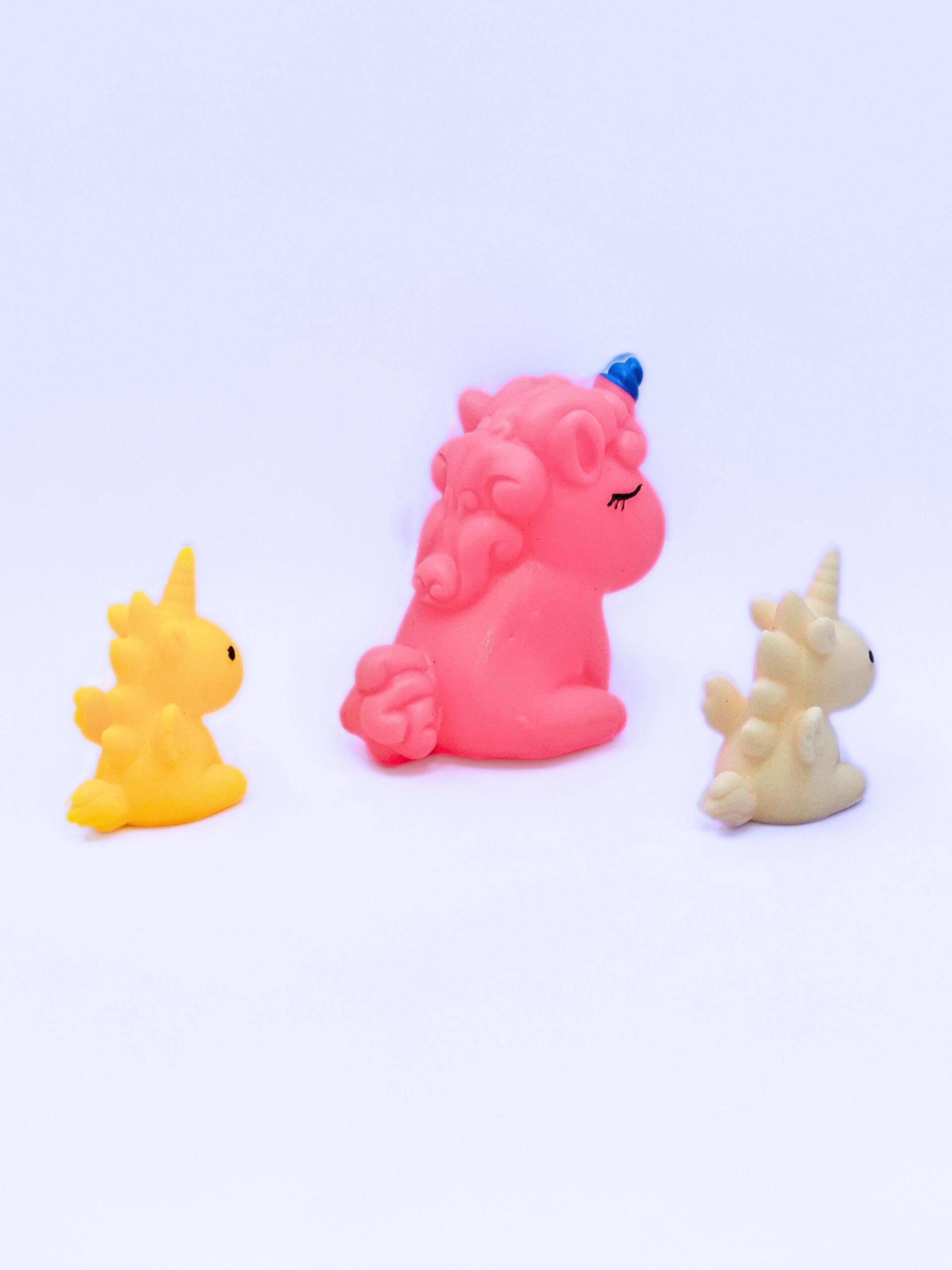 Unicorn-Family-Sqeezy-squeeze-toy-3-pcs-set-uc139-2-1.jpg