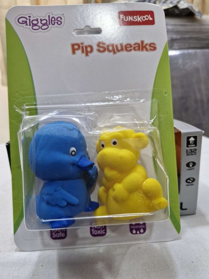 Funskool Pip Squeak 2 piece uc176